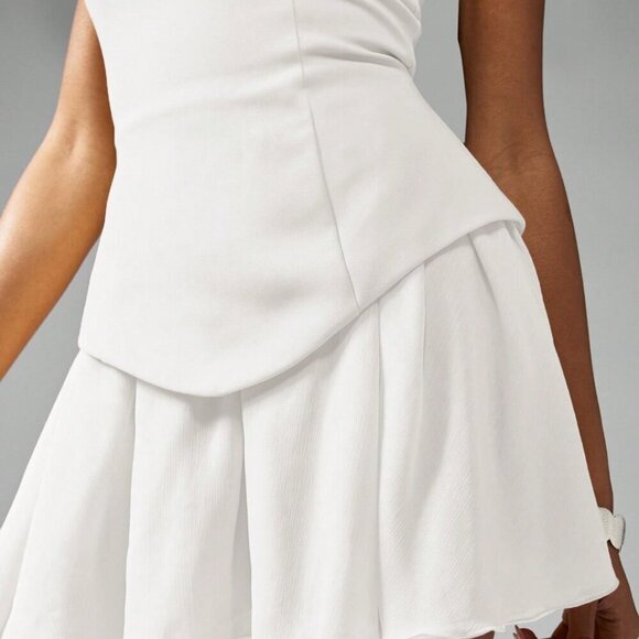 White Elegant Women's Strapless Pleated Asymmetric Peplum Mini Dress - Picture 6 of 6